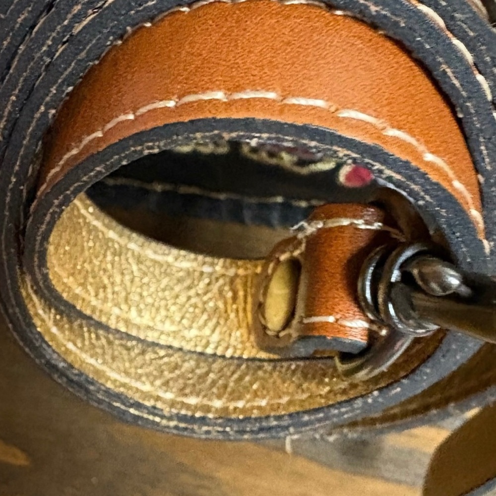 Patricia Nash Arezzo Crossbody EUC - Picture 4 of 6